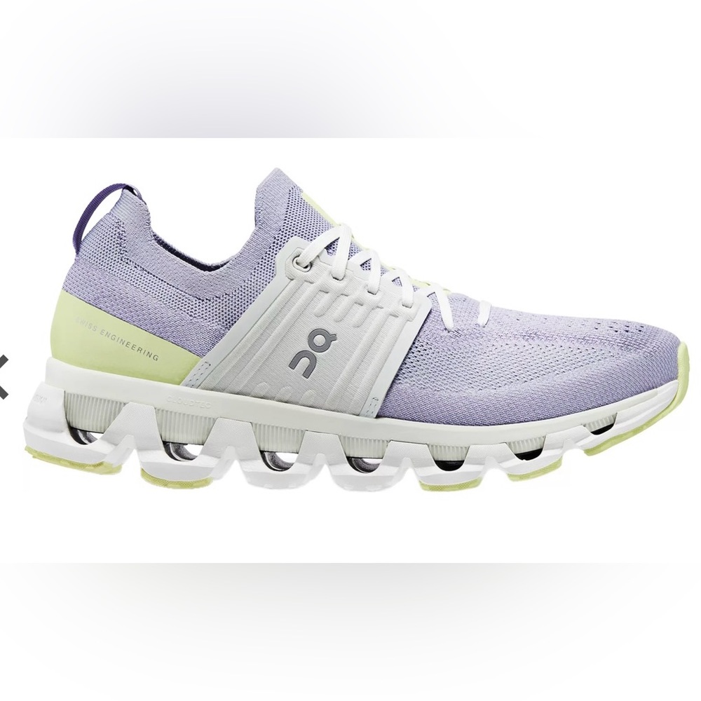 On Women's Cloudswift 3 Running Shoes (SIZE 7)